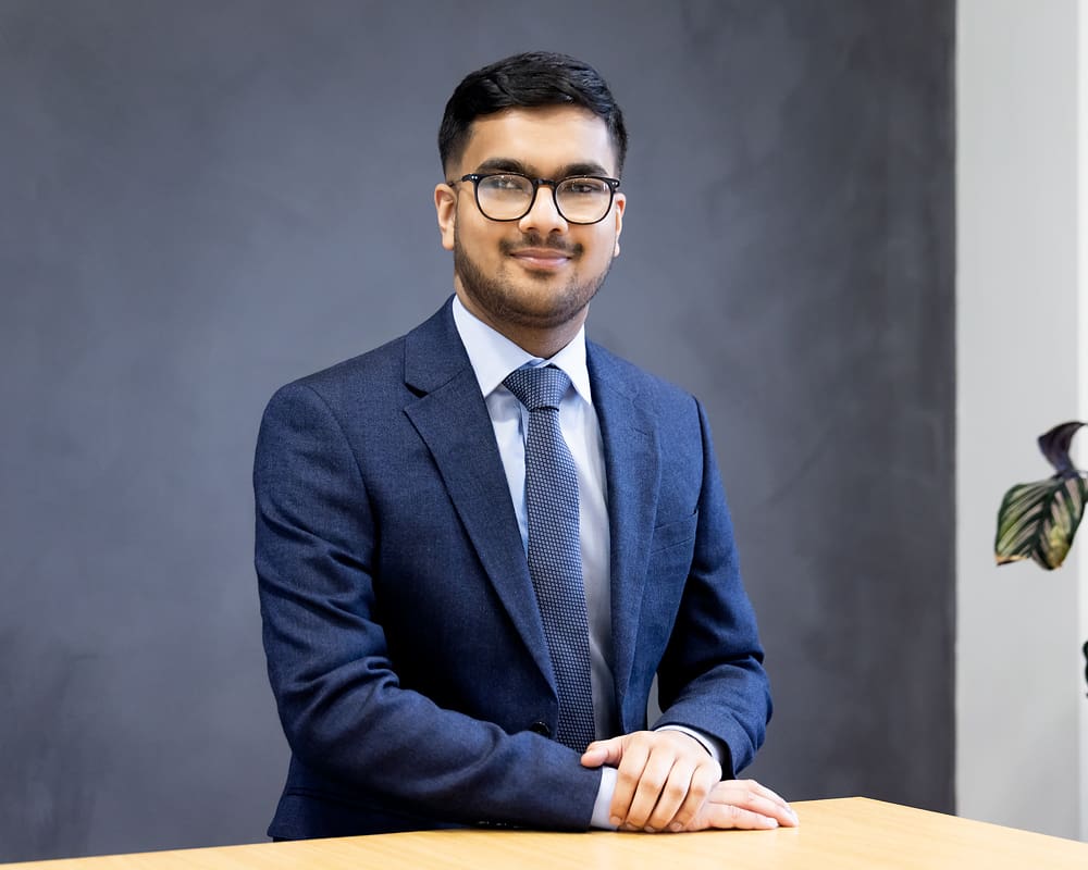 A picture of Omor Abedin, a Paralegal supporting matters pertaining to Wills, Probate, Lasting Powers of Attorney (LPAs) and the creation and administration of trusts.